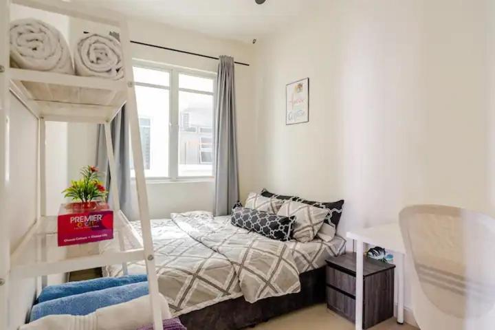Apartment Suasana Residensi Damai *